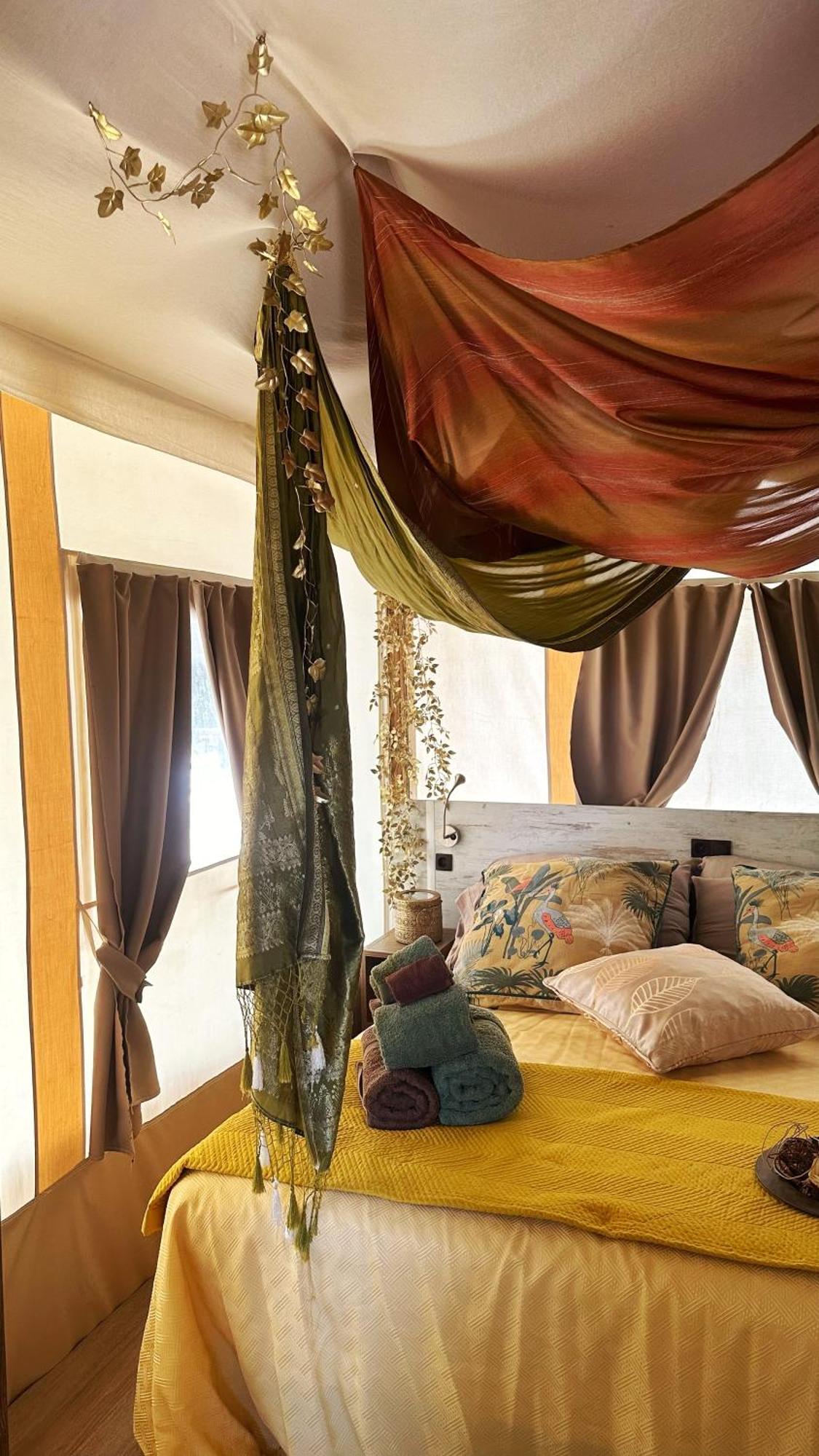 Ciriga Sicily Glamping Resort Santa Maria Del Focallo Kültér fotó